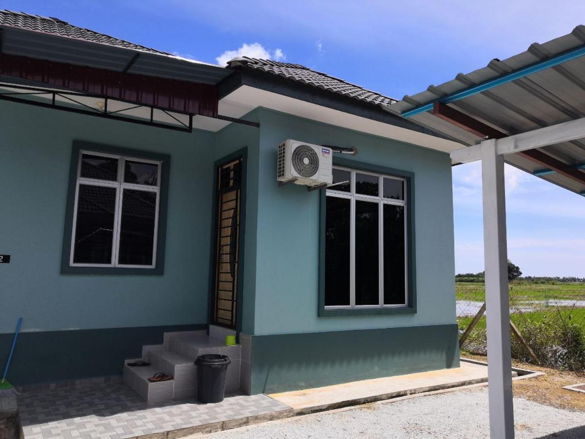 Ummi'S Homestay Besut Kampung Kuala Besut Exterior foto