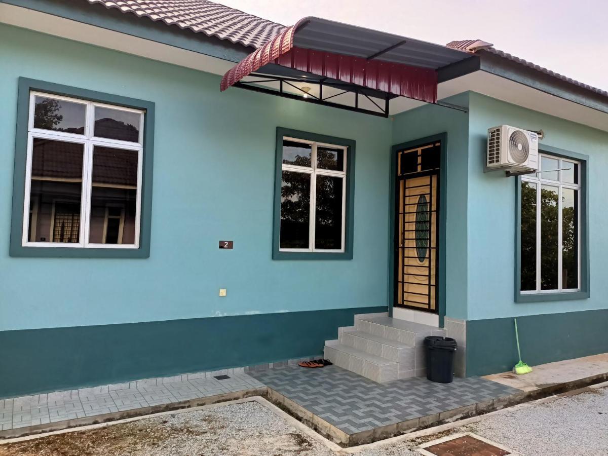 Ummi'S Homestay Besut Kampung Kuala Besut Exterior foto